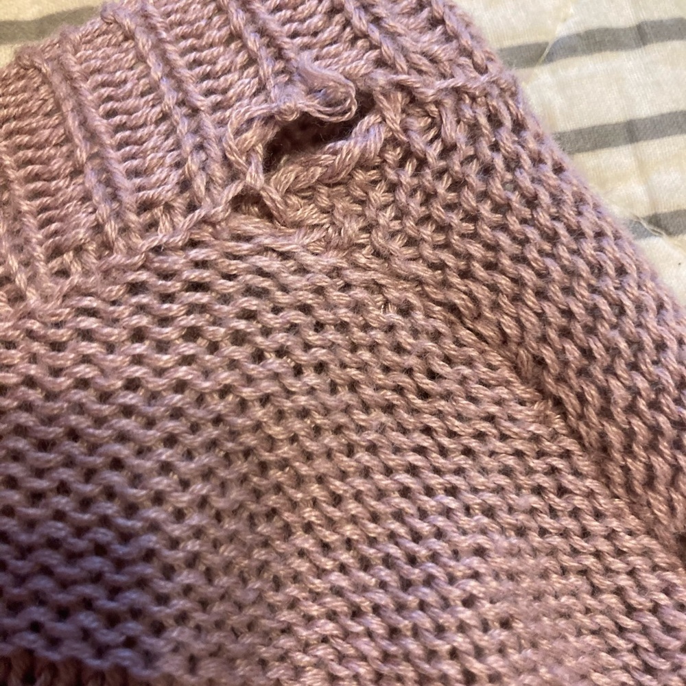 Sweater - Picture 4 of 4